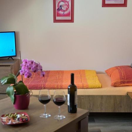 Penzion A Wellness U Trebonske Madony Eksteriør bilde